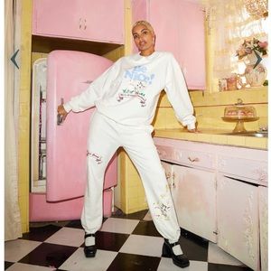 NWT Mayfair Group “be nice” sweatpants